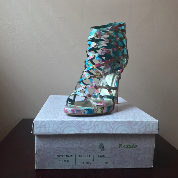 Shoes - Picture 3 of 4